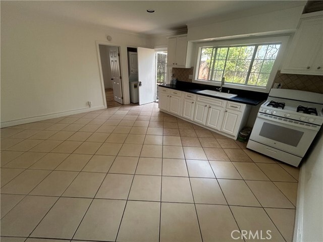 Building Photo - 3718 E 15th St