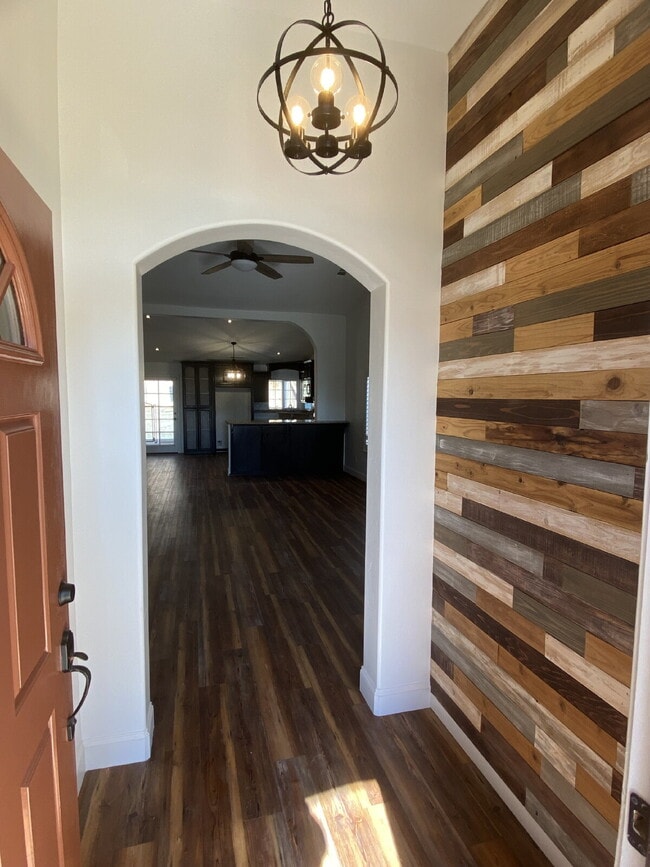 Building Photo - 432 Dry Meadow Ln