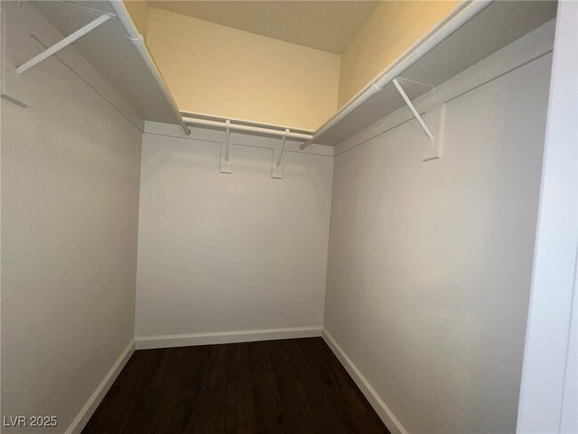 Building Photo - 7916 Thorne Pine Ave