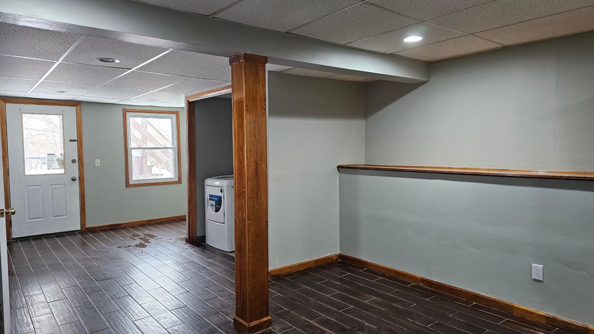 Building Photo - 32 Morrison St