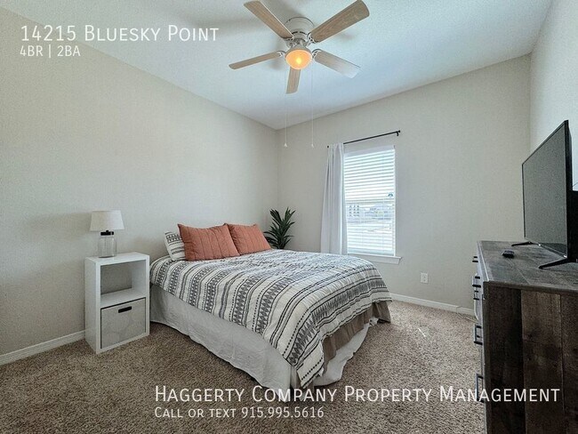 Building Photo - East El Paso 4 bed Refrig A/C Home