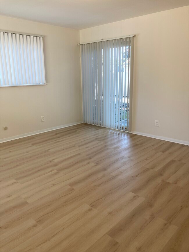 Building Photo - 21705 Bon Heur St
