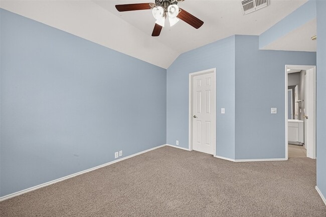 Building Photo - 16411 Canyon Chase Dr