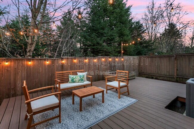 Building Photo - 21724 SW Vintner Ln