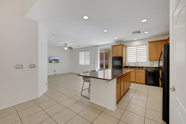 Building Photo - Single story in gated community