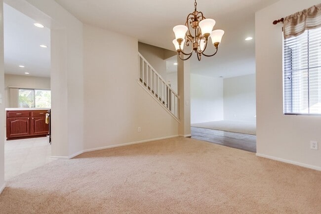 Building Photo - Gorgeous 4 Bedroom Santa Fe Hills Home With a Pool!