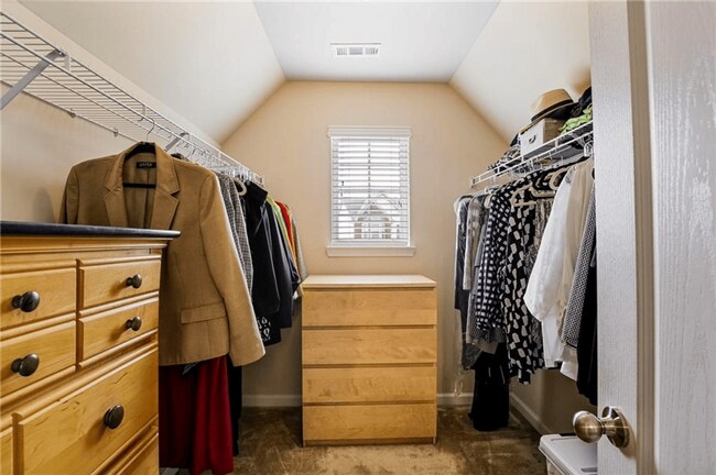 Building Photo - 611 Crosswinds Cir