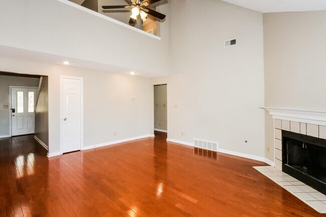 Building Photo - 1168 Red Fern Cir W