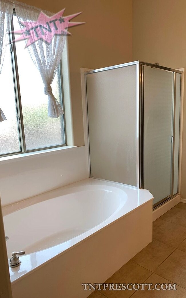 Building Photo - Home in Granville HOA ~ HOLD