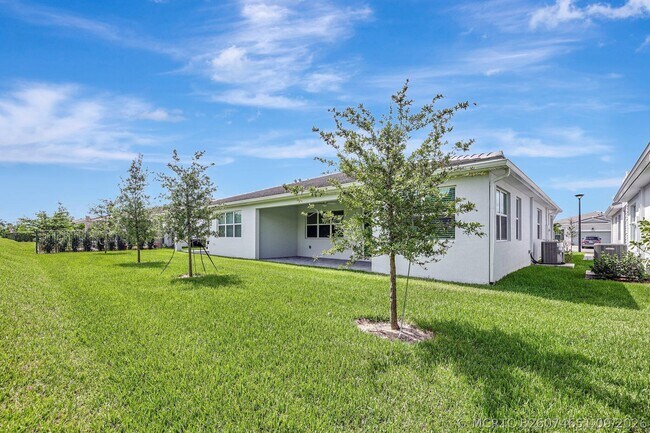 Building Photo - 11551 Viridian Blvd