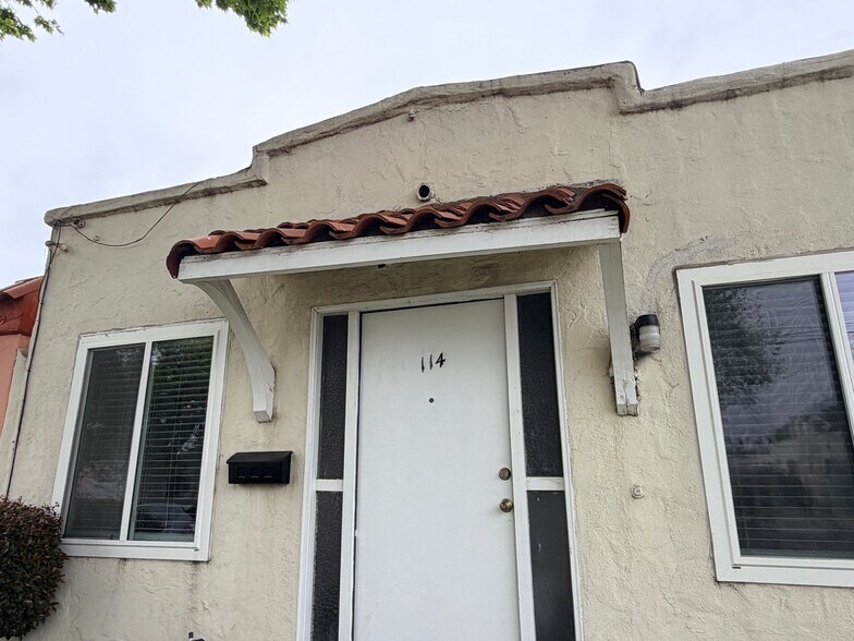 Building Photo - 114 Geil St