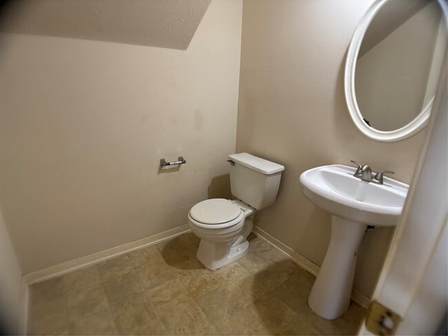 Building Photo - 25138 Bluma Ranch Dr