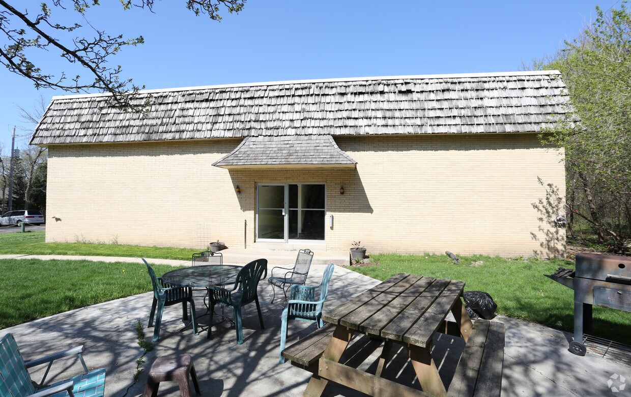 Ridge Manor Apartments Hales Corners Wi Apartment Finder