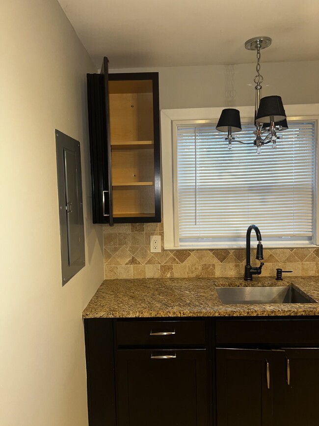 Building Photo - "Stylish 2 Bed, 2 Bath Condo with Granite ...