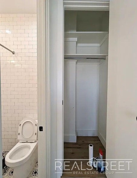 Building Photo - Brand New 3BR/2BA Duplex with Private Roof Terrace | Sunlit & Pet-Friendly