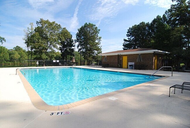 Building Photo - 25 Oak Lake Ct