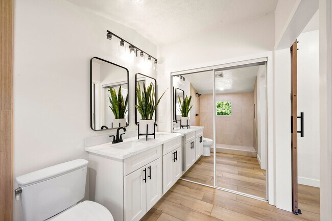 Building Photo - Modern Beauty of Downtown Roseville - 3 Be...