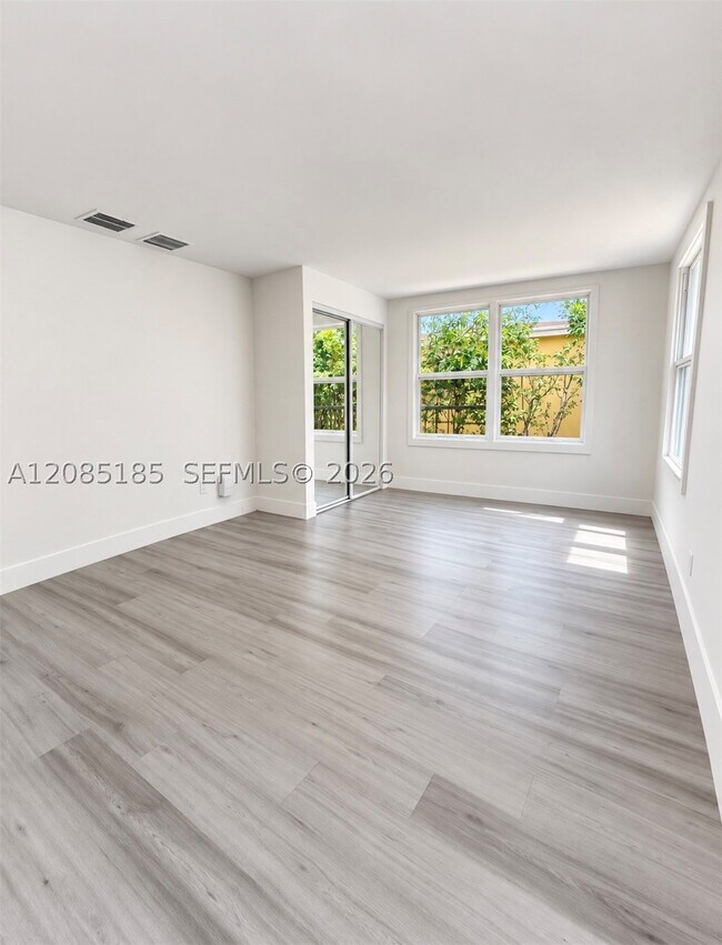 Building Photo - 3540 NW 38th Terrace