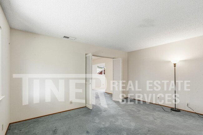 Building Photo - 2616 Luveta Way