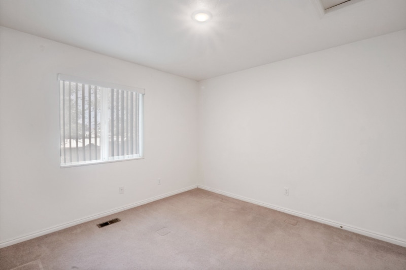 Building Photo - 458 1600 S