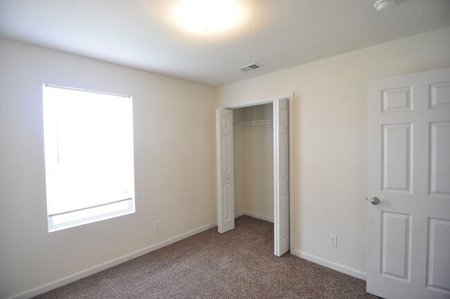 Building Photo - 29934 Glenrose Way