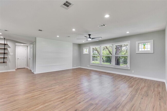 Building Photo - 11409 Hunters Ln