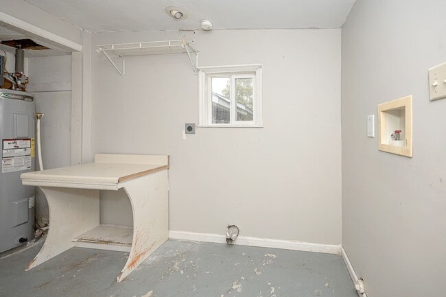 Building Photo - Cute Rental Home