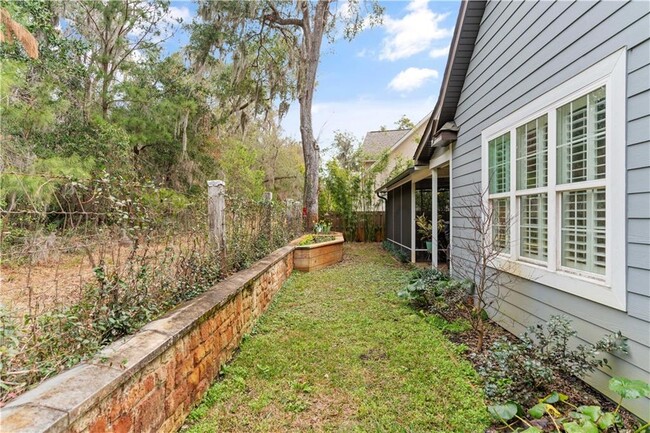Building Photo - 149 N Cottages Dr
