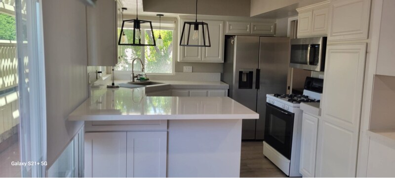 Building Photo - 4233 Fairhaven Ave