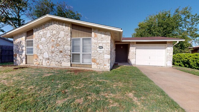 Primary Photo - SPACIOUS HOUSE FOR RENT!!!