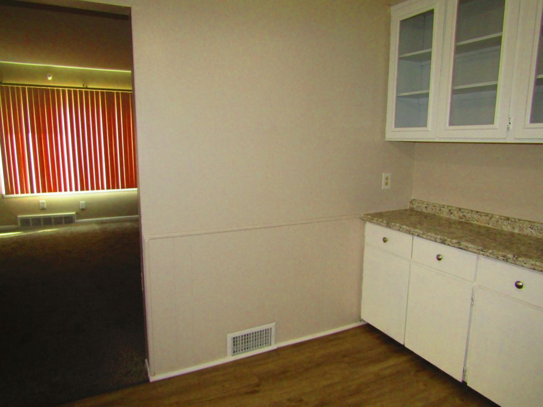 Building Photo - 14260 W Nine Mile Rd