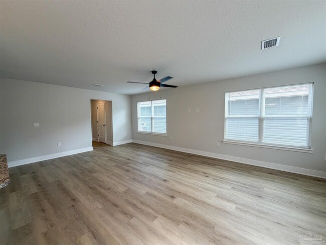 Building Photo - 8049 Westpointe Ln