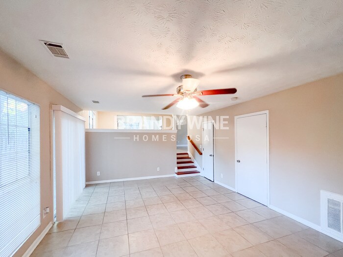 Building Photo - 10830 Mortons Crossing