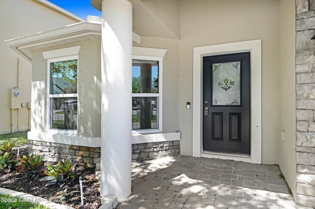 Building Photo - 1202 Becket Pl