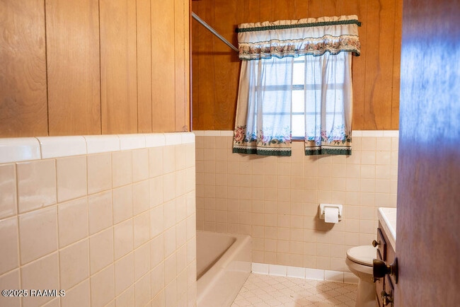 Building Photo - 2602 Basile Eunice Hwy