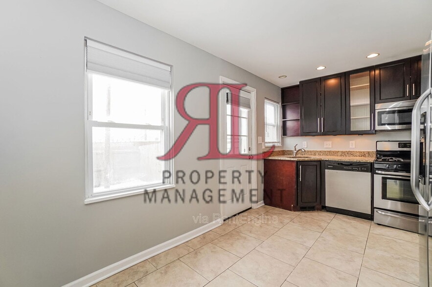 Building Photo - 1787 Northwest Blvd