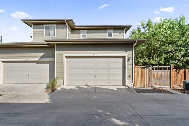 2-car Attached Garage - 10879 E 28th Pl