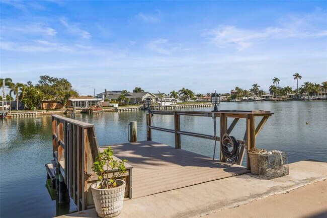 Building Photo - 11655 3rd St E