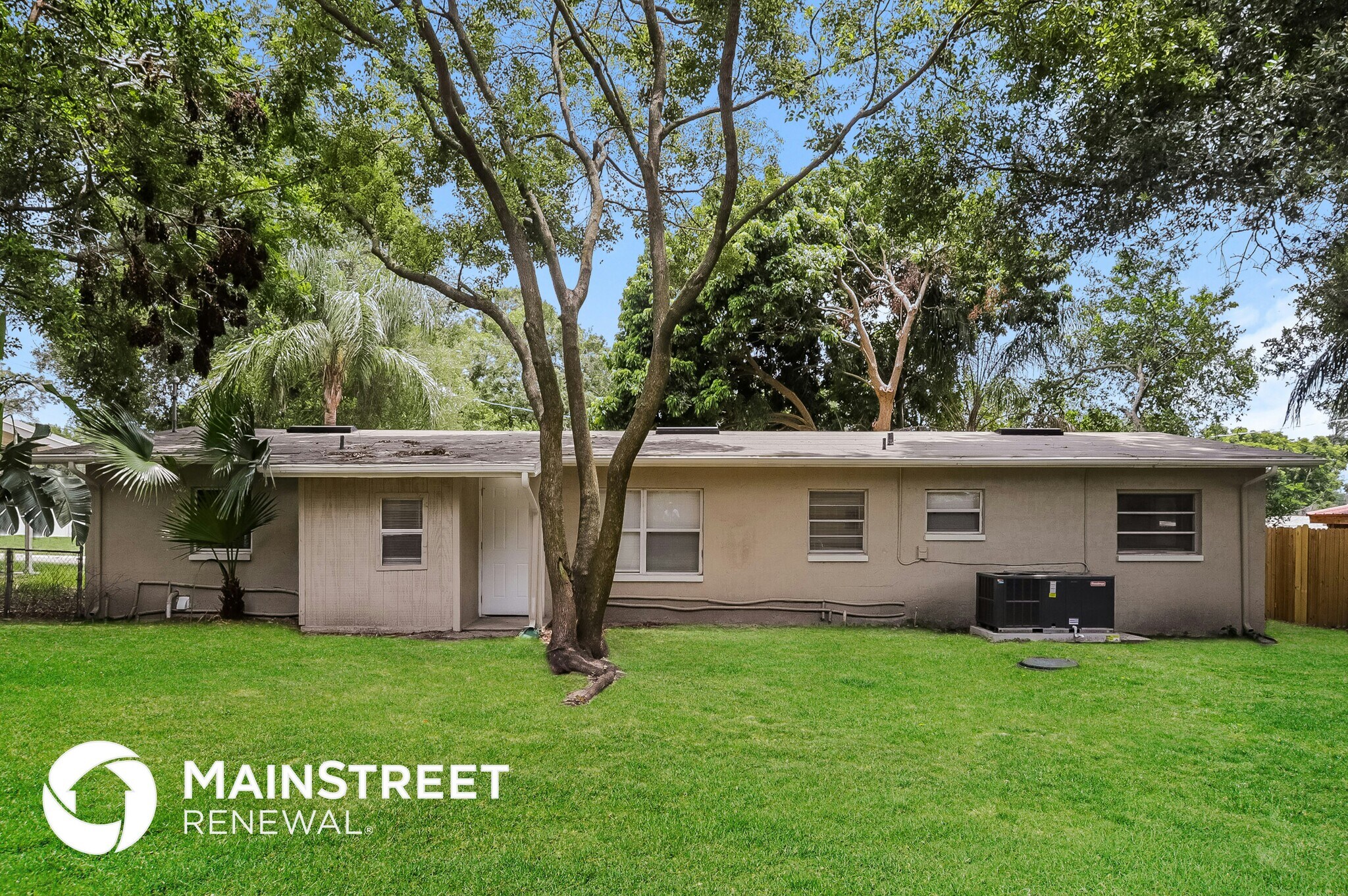 Building Photo - 510 Hedge Row Rd