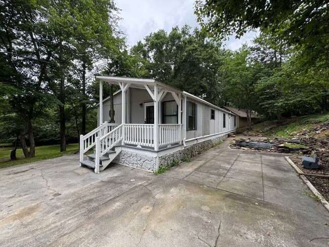 Primary Photo - Private 3/2.5 Home with bonus room- $1,895