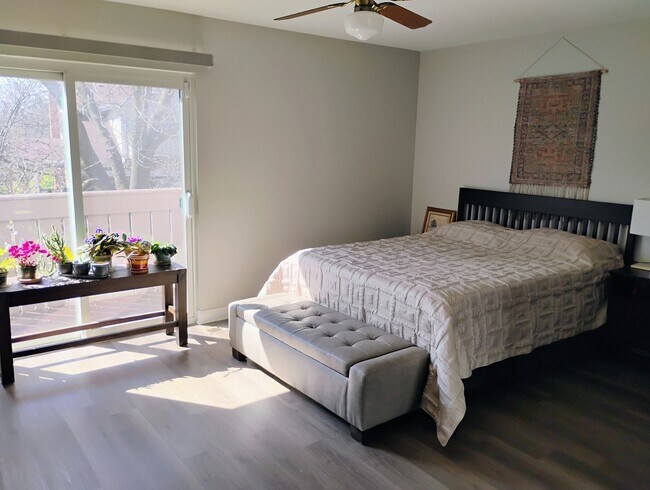 Building Photo - 3061 Pheasant Creek Dr