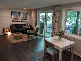 Building Photo - 314 Glendale Dr