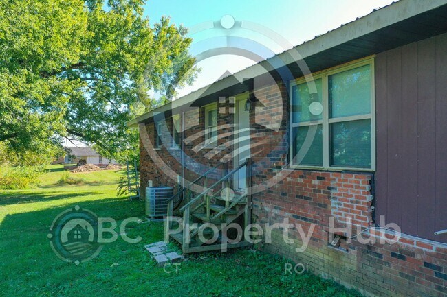 Building Photo - 118 Carter Ln