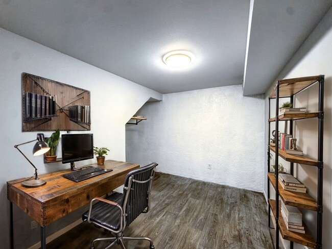 Building Photo - 3712 Windsor Ave