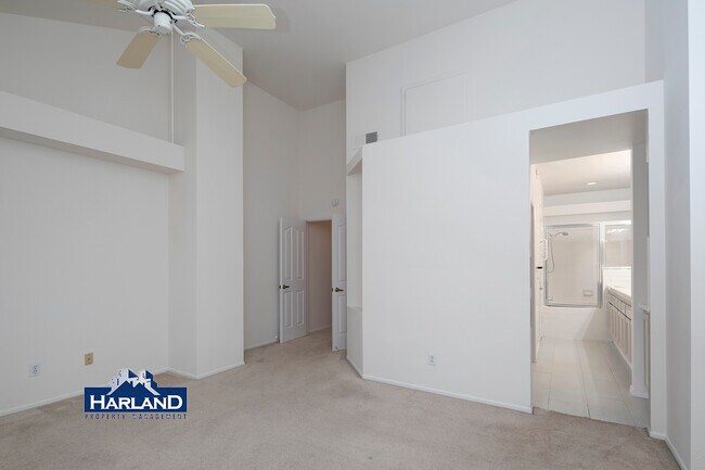 Building Photo - 7110 Calabria Ct