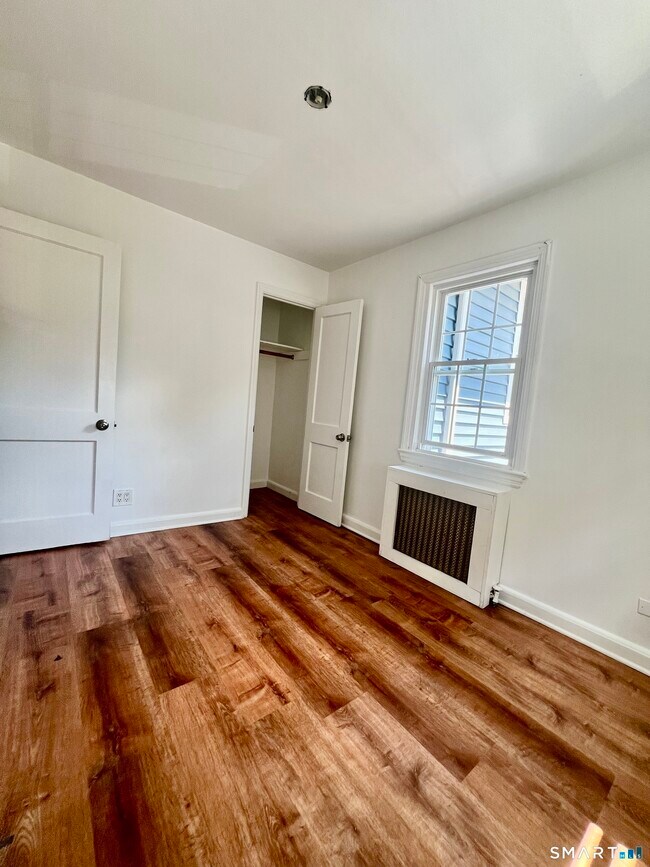 Building Photo - 141 Columbus Pl