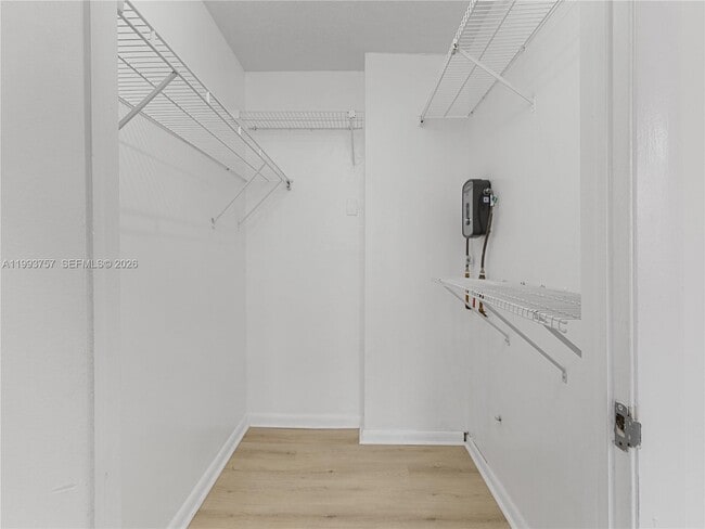 Building Photo - 8343 Lake Dr