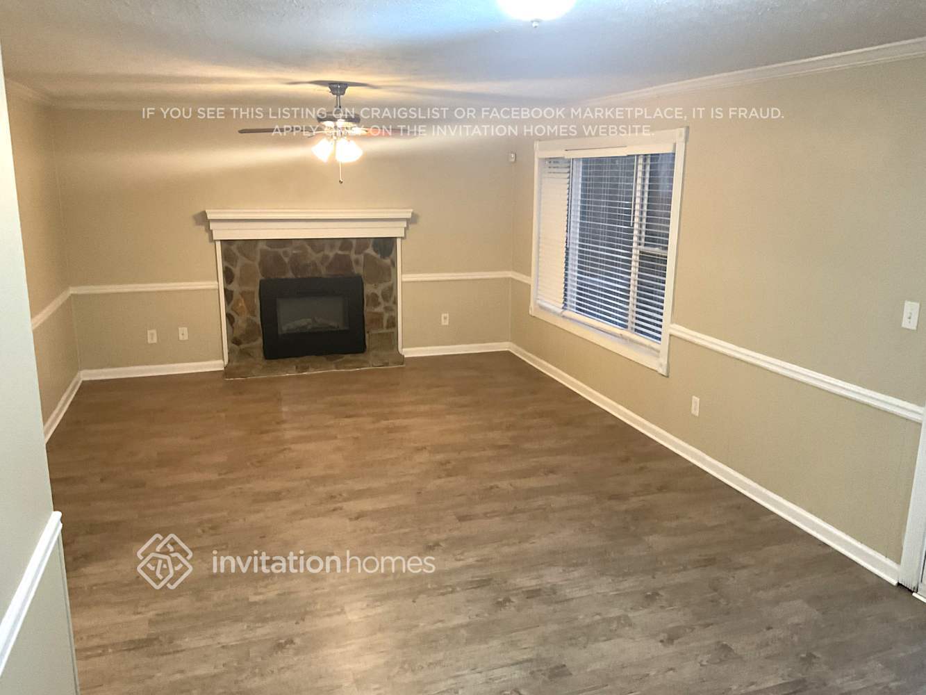 Building Photo - 155 Barrington Dr E