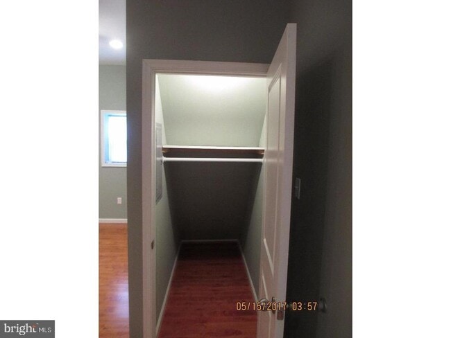 Building Photo - 2209 Carpenter St