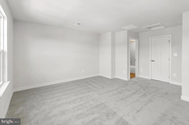 Building Photo - 14024 Sunrise Valley Dr